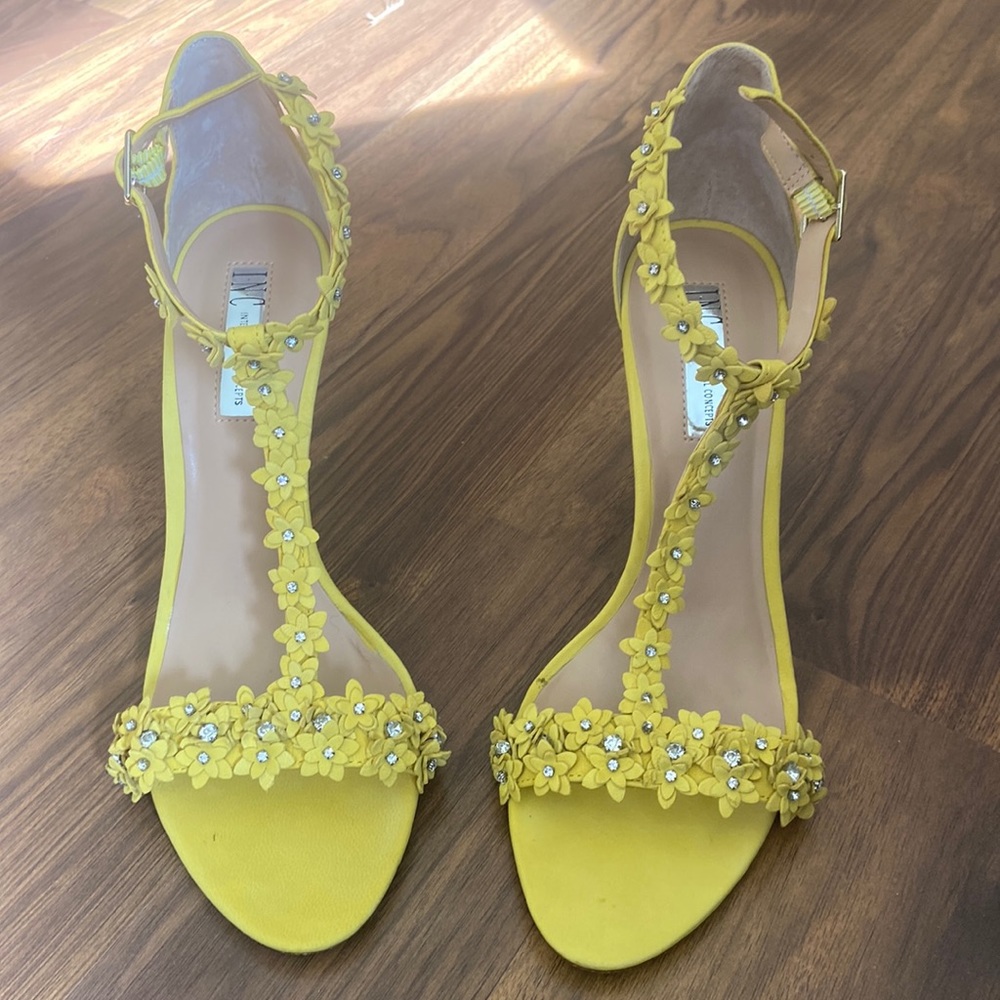 Yellow high heels